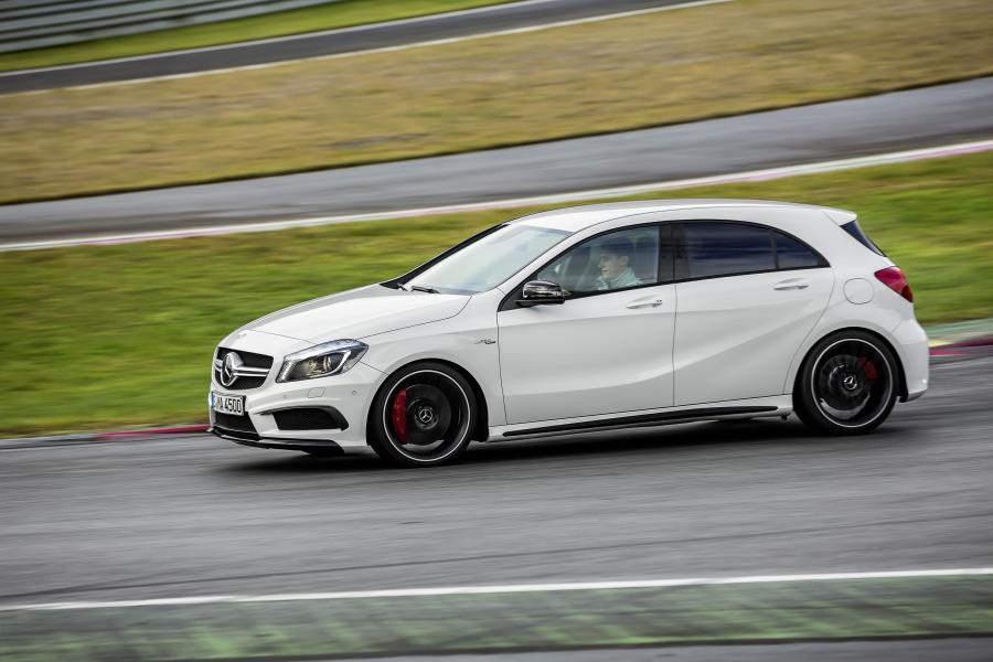  Mercedes-Benz A45 AMG 2013 года  (фото 10 из 55)